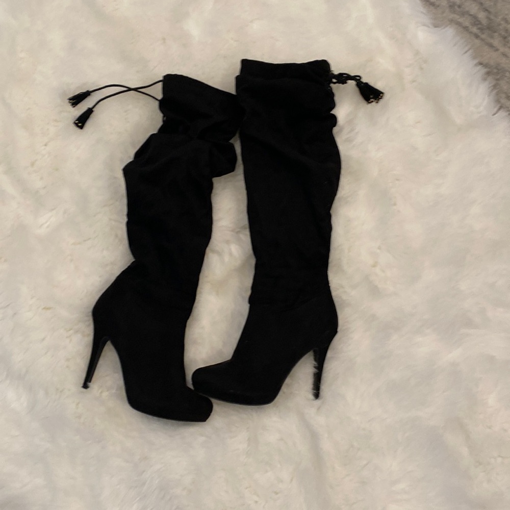 Thalia Sodi ruched lace up boots